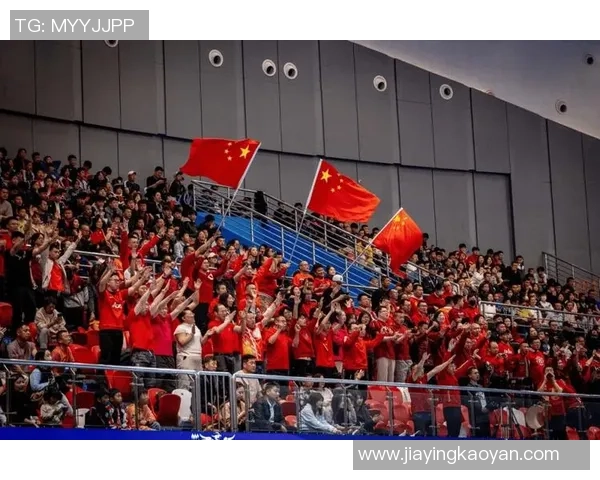 卡昂主场迎战里球队全力争胜期待精彩对决与球迷共庆足球盛宴